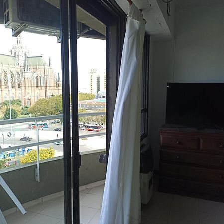 Departamento Plaza Moreno Con Balcon La Plata Zewnętrze zdjęcie