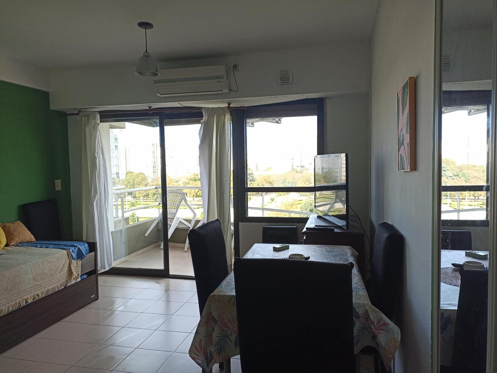 Departamento Plaza Moreno Con Balcon La Plata Zewnętrze zdjęcie